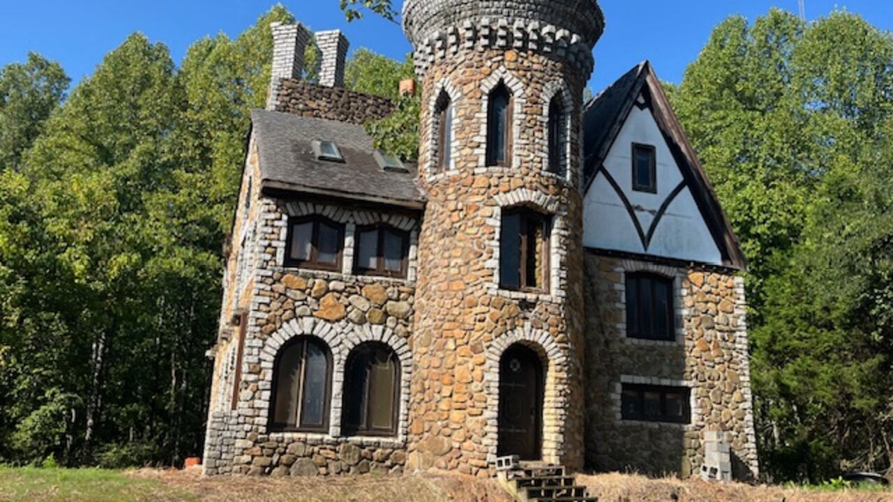 Castle for sale in Bedford County