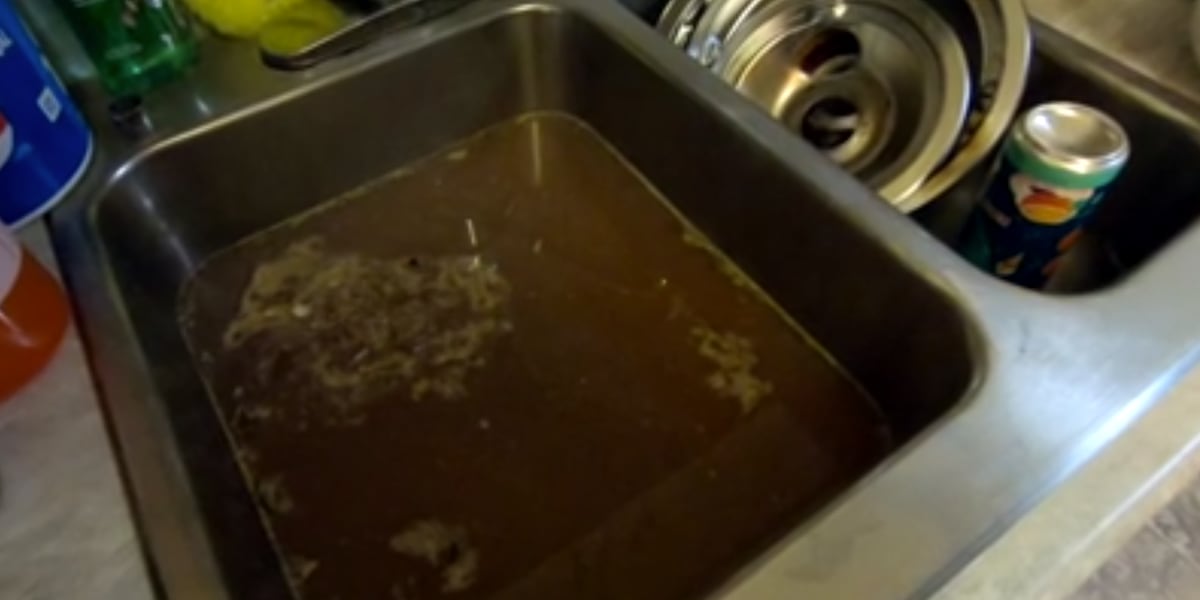 Disabled veteran breaks lease after apartment plagued by plumbing failures, broken AC A disabled veteran is fed up. His Shockoe Apartment has been plagued with plumbing backups, filthy sink overflows. And to top it off... a broken AC. Published : Jul. 22, 2026 at 3:43 AM GMT+2 | Updated : 13 minutes ago