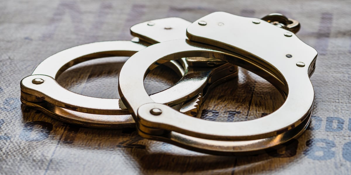 Officer arrested for conspiracy to distribute drugs to inmates