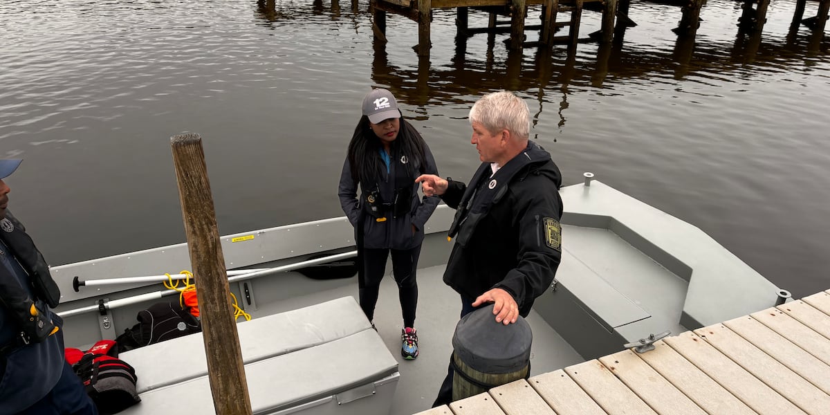 Henrico firefighters share life jacket safety tips ahead of summer Summer's almost here, and a lot of us are ready to get out on the water. Before you go, Henrico firefighters want to make sure the life jacket you have, will ac Published : May 12, 2026 at 1:37 AM GMT+2 | Updated : moments ago