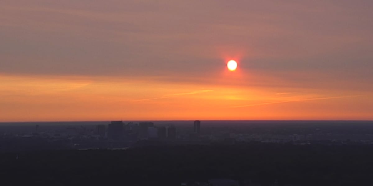 First Alert Weather: Wild fire smoke from western Ontario (Canada) Busy fire season for North America