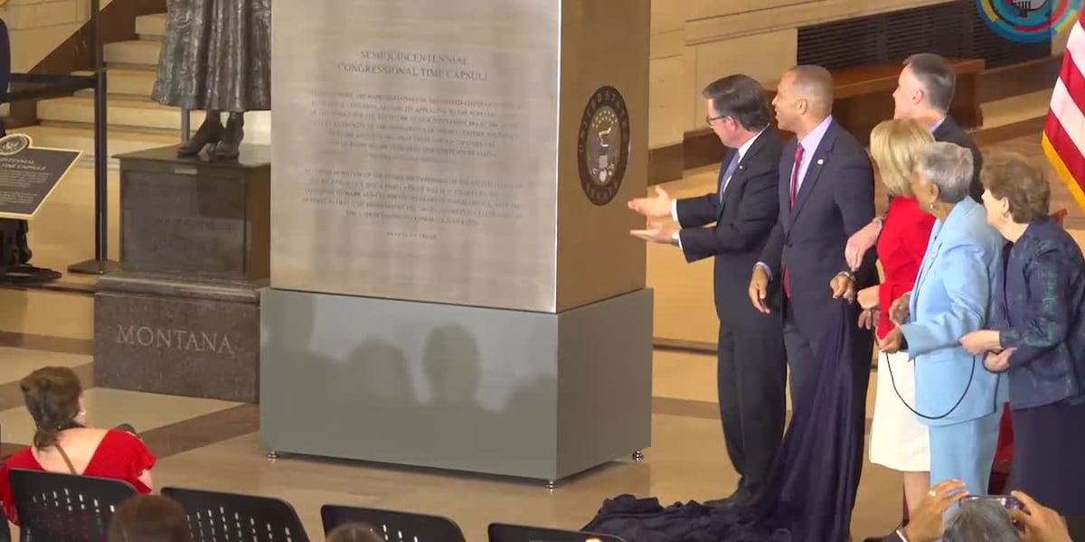 DC lawmakers unveil semiquincentennial time capsule Published : Jun. 25, 2026 at 1:54 AM GMT+2 | Updated : moments ago
