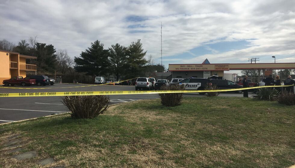 Police roped off an area around Richmond Inn and Suites. (Source: Kelly Avellino/NBC12)