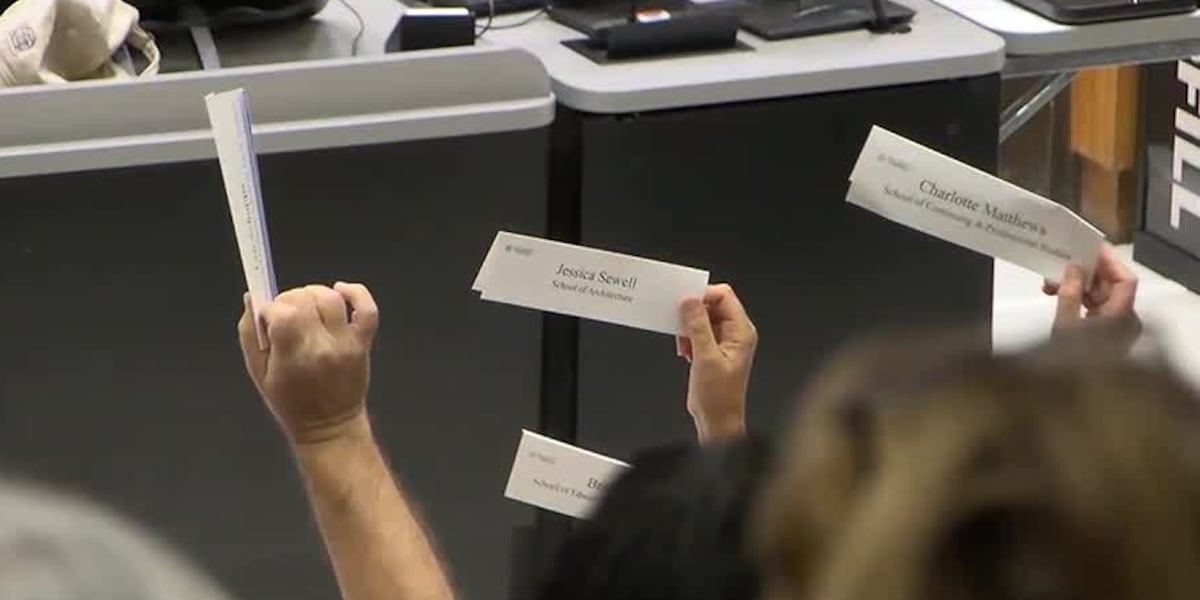 UVA Faculty Senate demands answers on Jim Ryan’s resignation