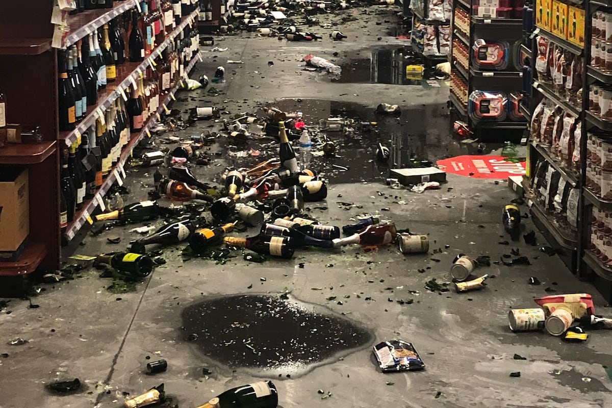 preloaded gallery image