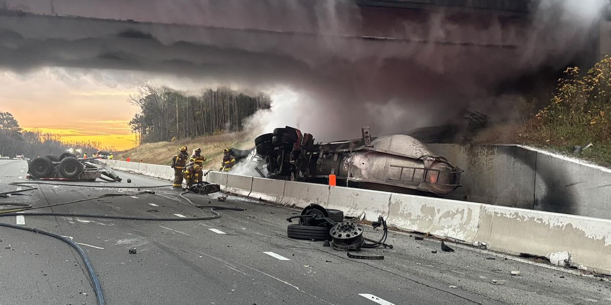 Tractor-trailer crash closes I95 South during busy Thanksgiving travel day